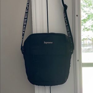 supreme 20ss shoulder bag